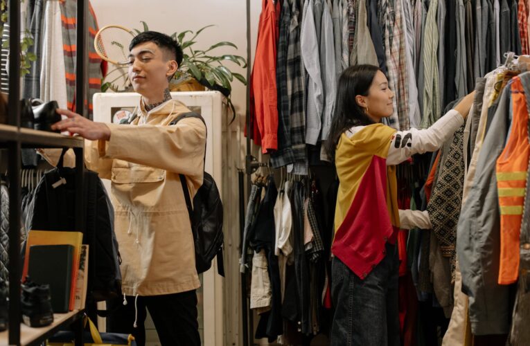 Baju Bekas Impor Benar-benar Diberantas: Marketplace Sudah Tutup 40 Ribu Toko Online