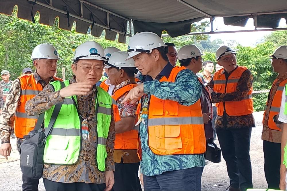 Hashim Djojohadikusumo dengan Tjandra Limanjaya